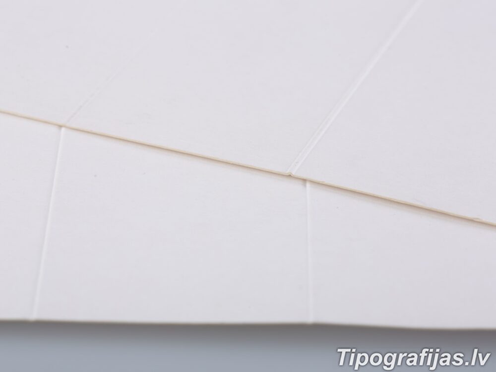 Биговка - неотъемлемая часть производства многих видов печатных материалов