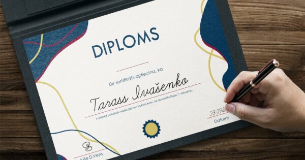 Pasūtīt diplomu: Ceļvedis no dizaina līdz gatavam produktam